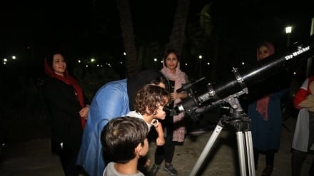 שמה של איראן בולט בחגיגות העולמיות של 