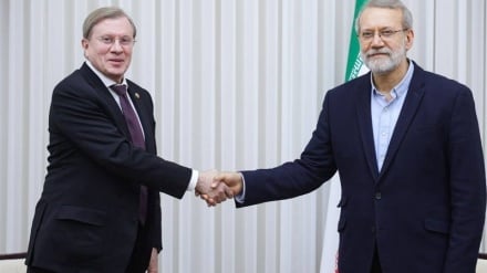 לריג'אני וסגן רה