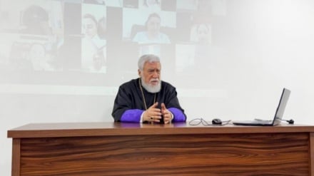 Արամ Ա Վեհափառը իր անունը կրող հայագիտական հիմնարկում երիտասարդների հետ քննարկել է ներկա իրավիճակը