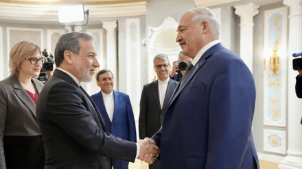 عراقچی با لوکاشنکو دیدار کرد