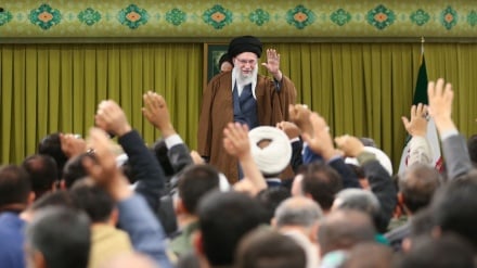 بیانات رهبر انقلاب اسلامی در جمع هزاران نفر از محبان اهل بیت(ع)، سفر پزشکیان به قزاقستان و ترکمنستان