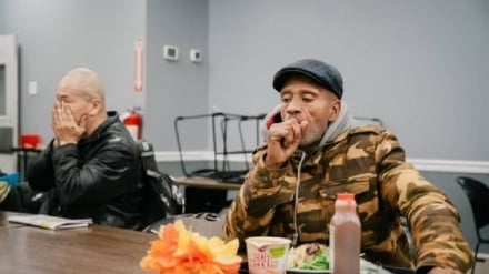 世界最大の経済大国で、4100万人が日々の食事を政府の配給に依存