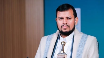 מנהיג תנועת אנסאר אללה בתימן מזהיר מפני מלחמה שטנית רכה ומגנה את השתיקה בנוגע לרצח עם בעזה