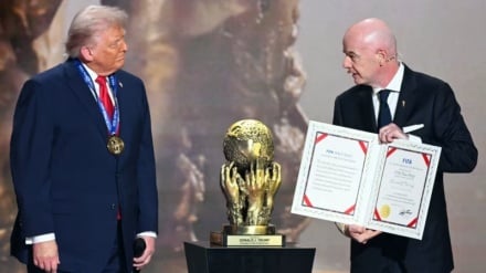 Napolyon’dan Trump’a; Diktatörler Kendilerine Madalya Veriyor!