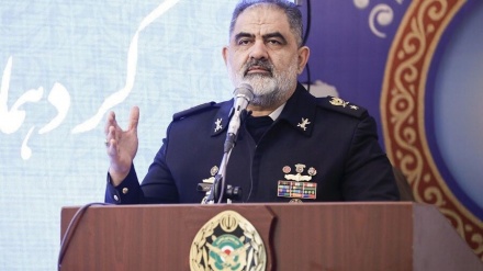 מפקד חיל הים: הציים ה-103 וה-104 של חיל הים בדרכם לדרום אפריקה