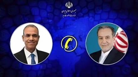 Phone conversation between Iranian and Egyptian FMs