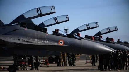 هندوستان له روسیې جنګي الوتکې او دفاعي سیسټم اخلي