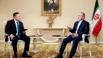 پزشکیان: گسترش روابط ایران و قزاقستان به نفع دو کشور و منطقه است