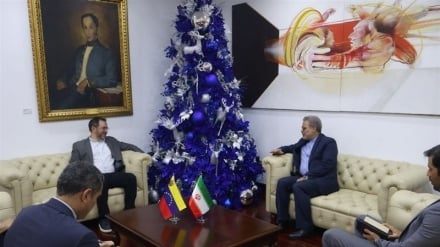   Wenesuelanyň daşary işler ministriniň Karakasdaky Eýranyň ilçihanasynda bolmagy