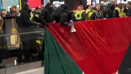 英国で商業施設が親パレスチナ派の抗議の舞台に