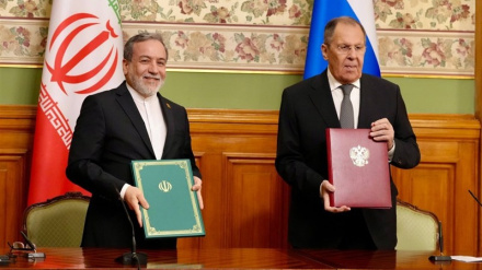 امضای برنامه رایزنی‌های وزرات خارجه ایران و روسیه