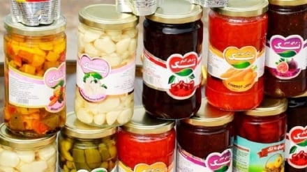 د افغانستان له هرات څخه امریکا ته ۵۰ ټُنه مربا او اچار صادر شول