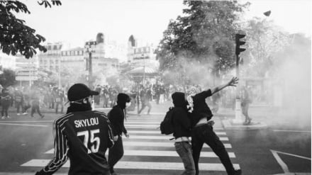 ले मोंद: फ्रांसीसी युवाओं का मानना है कि उनकी आवाज़ नहीं सुनी जाती