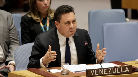 سفیر ونزوئلا در سازمان ملل ادعاهای استعماری ترامپ را محکوم کرد