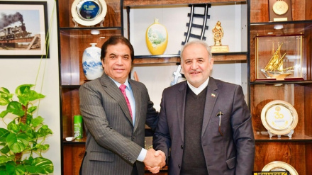 İran ve Pakistan ECO Yük Treni’ni Hayata Geçiriyor 