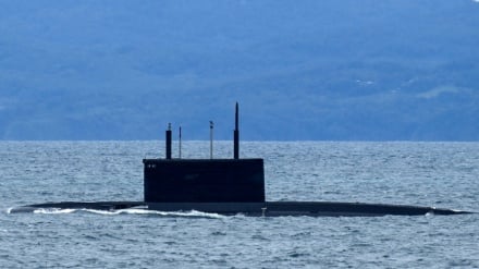 রুশ সাবমেরিনকে তাড়া করবে ব্রিটেন