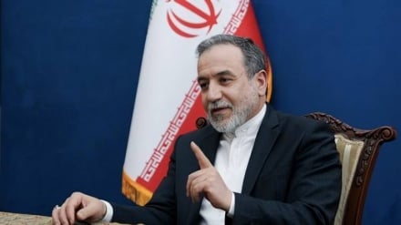 Araqchi a Zelenski: el mundo está harto de payasos desorientados / Nosotros, los iraníes, sabemos cómo defendernos