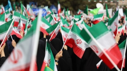 Hari Ini, Pawai Besar di Berbagai kota di Iran Kecam Perusuh