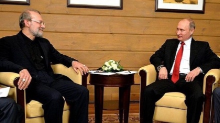 Katibu wa Baraza Kuu la Usalama wa Taifa la Iran afanya mazungumzo na Rais wa Russia