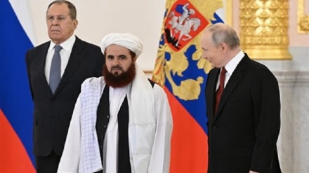 پوتین د افغان طالبانو د سفیر باورلیک ومانه