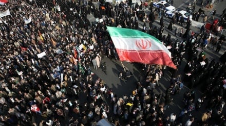 ירידה ניכרת בקצב המהומות בטהרן... ונפילתם של 8 מאנשי משמרות המהפכה בכרמאנשאה