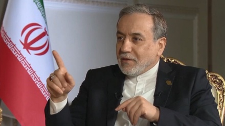 Аракчи: Мы готовы к переговорам без угроз, Гренландия: требования США неприемлемы