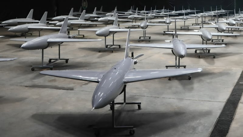 L’Esercito dell’Iran si è dotato di 1.000 nuovi droni strategici / Il generale maggiore Hatami: Daremo una risposta schiacciante a qualsiasi invasione