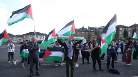מפגינים פרו-פלסטינים כיתרו את מפעל הגנה אווירית בסקוטלנד