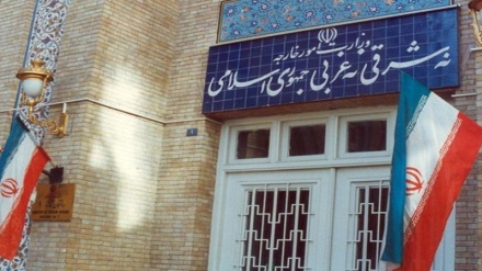 احضار سفیر انگلیس به وزارت امور خارجه ایران