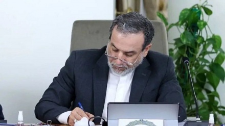 عراقچي په ایران کښې د وروستیو ترهګرو عملیاتو د مرګ ژوبلو او د ورانیو شمیر خپور کړ