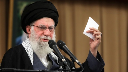 امام خامنه‌ای: جمهوری اسلامی در مقابل افراد تخریب‌گر کوتاه نخواهد آمد