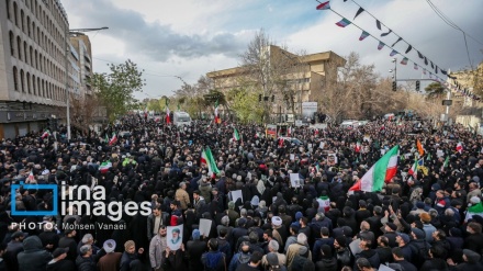 עראקצ'י: פועלים למען זכויות העם האיראני בפורומים הבינ