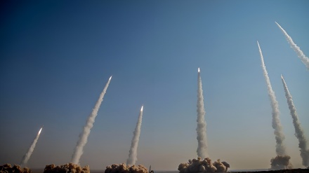 واشنگتن‌پست: توان بازدارندگی ایران، واشنگتن را به خویشتنداری واداشت