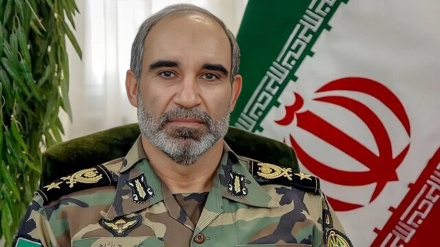 فرمانده نیروی زمینی ارتش ایران: تا پای جان از ایران دفاع می‌کنیم /  امیر پوردستان: توان موشکی  نقشه دشمن را نقش بر آب کرده است