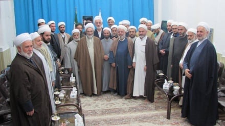 Qilan ostani sınniyə alimon de yolə rəhbəri əhd-peymonışon tojə karde