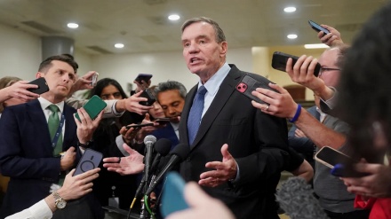 Seneta Warner: Serikali ya Trump inachangia kueneza chuki dhidi ya Uislamu na Waarabu ndani ya Marekani