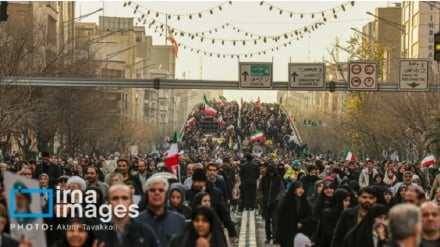 İran xalqı iqtisadi çətinliklərə baxmayaraq, düşmənin planlarına qarşı çıxdı