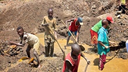 Penjarahan Emas Gold Coast: Kisah Kejahatan Inggris di Ghana