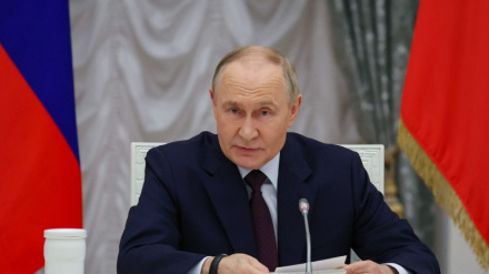 Putin, artan ABD baskısına rağmen Küba'yı destekliyor 