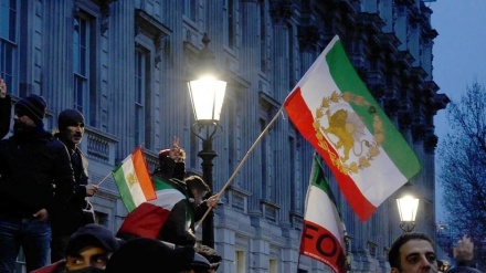 Լոնդոնում Իրանի դեսպանատուն ներխուժումից հետո Թեհրանը բողոք է հայտնել Մեծ Բրիտանիայի դեսպանին