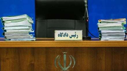 גורם משפטי איראני: תביעה הוגשה נגד גורמים אמריקאים וקרן פהלווי הטרוריסטית