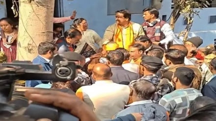 ভারতের মধ্যপ্রদেশে দূষিত পানি পান করে  ১৫ জনের মৃত্যু, অসুস্থ প্রায় ২০০