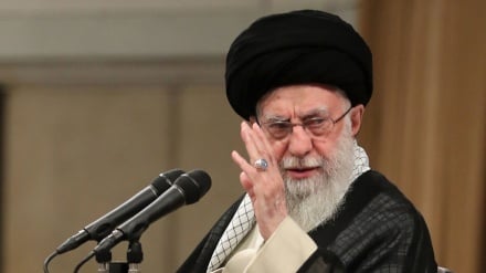 بیانیه مهم علمای نجف در حمایت از رهبر انقلاب اسلامی 