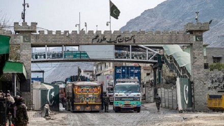 تجارت افغانستان و پاکستان ۵۳ درصد کاهش یافته است