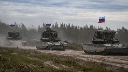 Warnung vor direkter Konfrontation: Moskau sieht Risiko militärischer Eskalation mit NATO an Grenzen zu Russland und Belarus