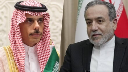 Araghchi: Iran akan dengan Penuh Kekuatan Mempertahankan Wilayah Negara dari Ancaman Asing