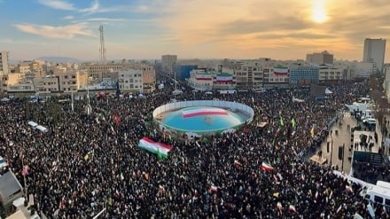 「X」ユーザー；「イランはウクライナではない。偽の革命は成功しないだろう」