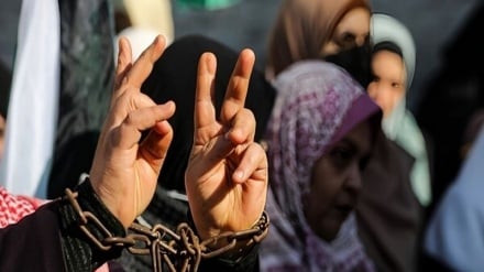 फ़िलिस्तीनी प्रतिरोध समितियाँ: ज़ायोनी शासन की जेलों में फ़िलिस्तीनी महिलाओं का दमन मानवाधिकारों का खुला उल्लंघन है