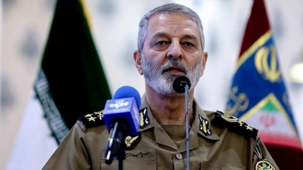 Orgeneral Emir Musevi: Özellikle ABD olmak üzere düşmanların hile ve komplolarına karşı durmak gerekir