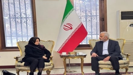 په کابل کې د ایران سفیر د ملګرو ملتونو له مرستیالې سره لیدلي